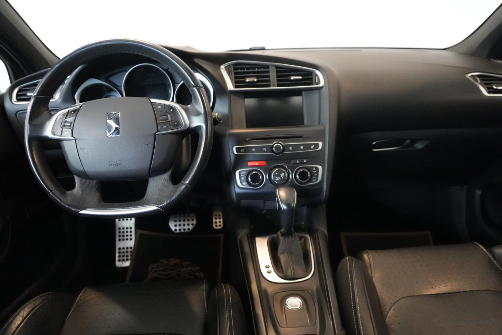 DS Automobiles DS4 Crossback 2.0 Blue-HDi PDC Stz