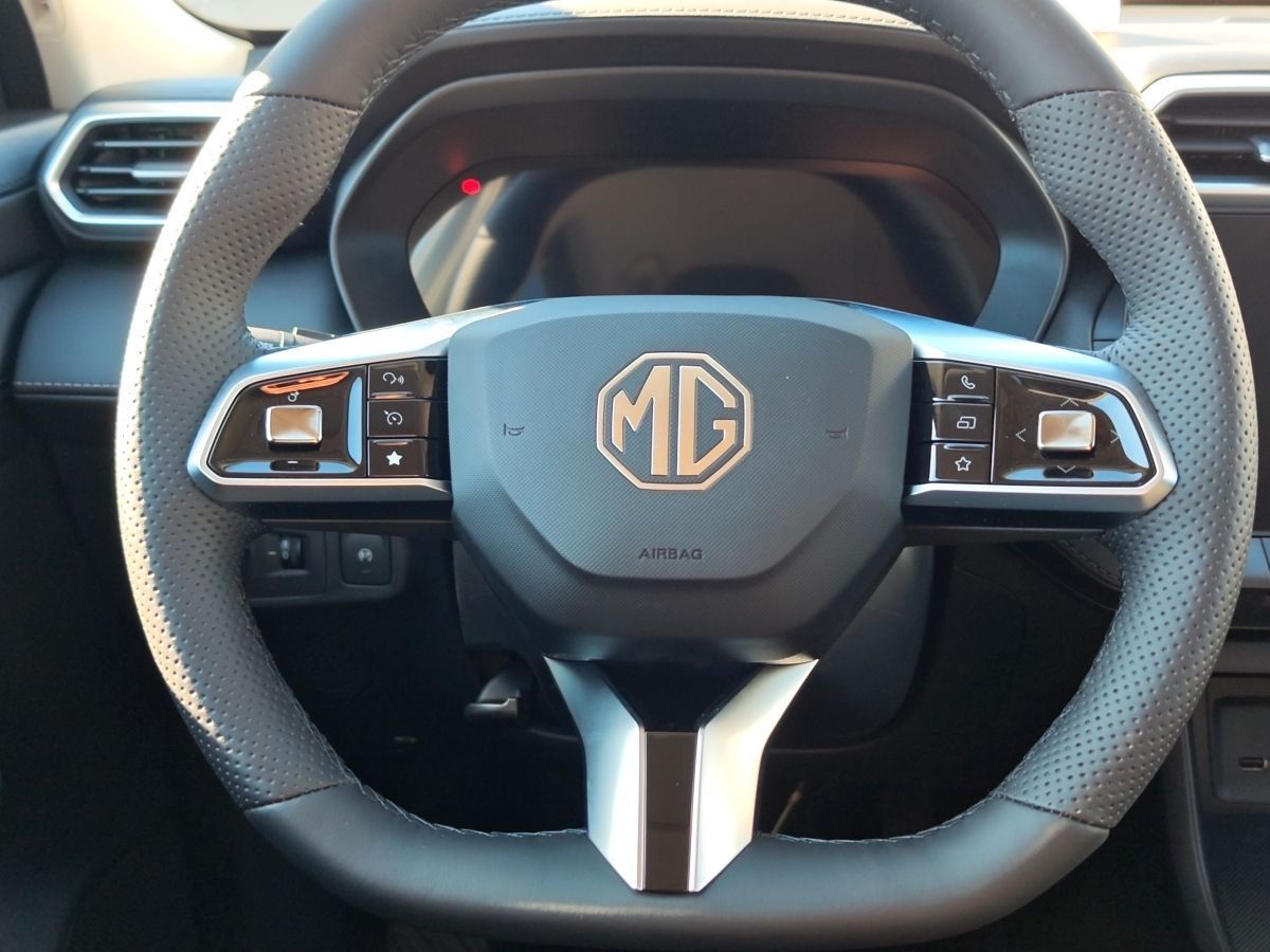 MG ZS