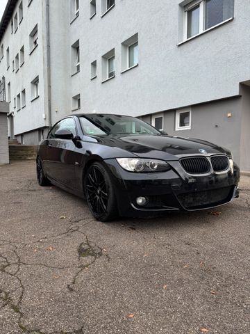 BMW 335i Cabrio - E93 - Rechtslenker - M-Paket - N54