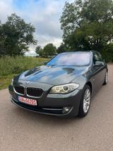BMW 530d xDrive Touring F11 HUD/Softclose/... - BMW 530 aus 2011: 530d Xdrive