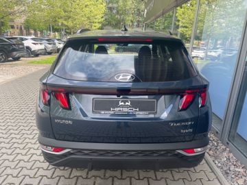 Fahrzeugabbildung Hyundai TUCSON HEV 1.6 T-GDi 230PS 6-AT 2WD Select NAVI