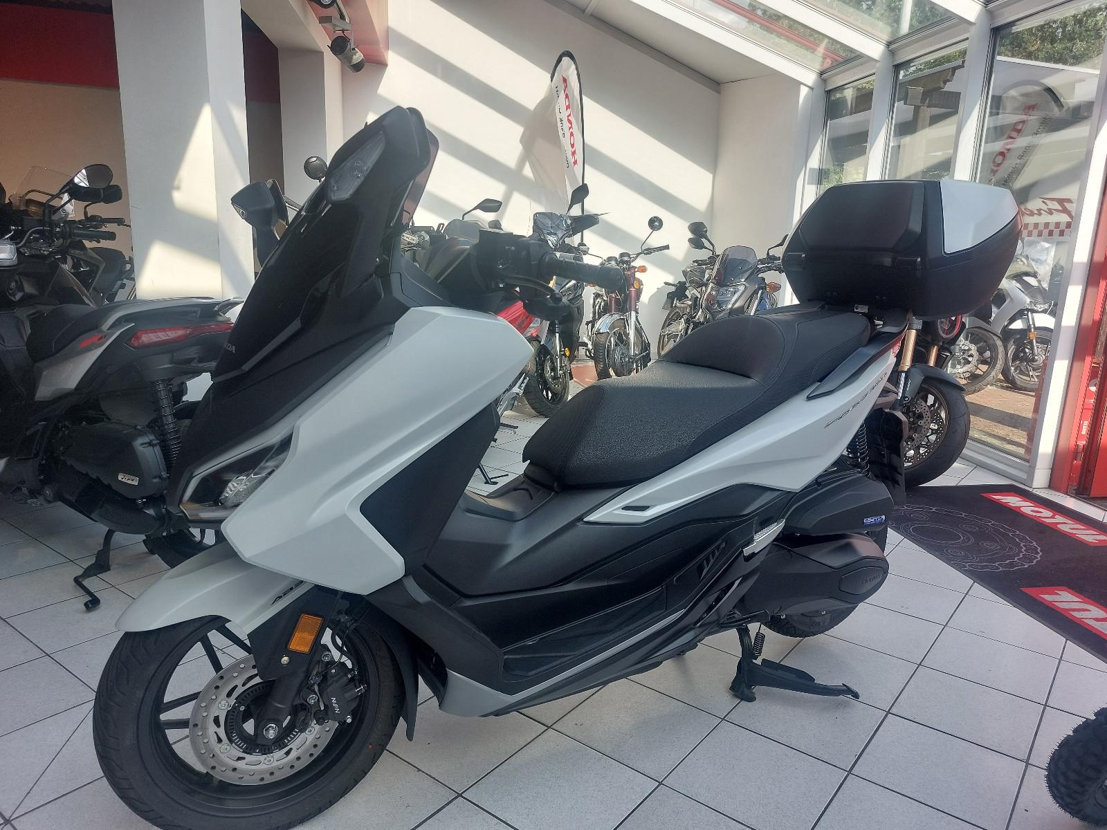 Honda Forza 350  NSS350