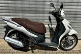 Suzuki Sixteen UX 125 Roller Scooter Burgman - SUZUKI SIXTEEN 125