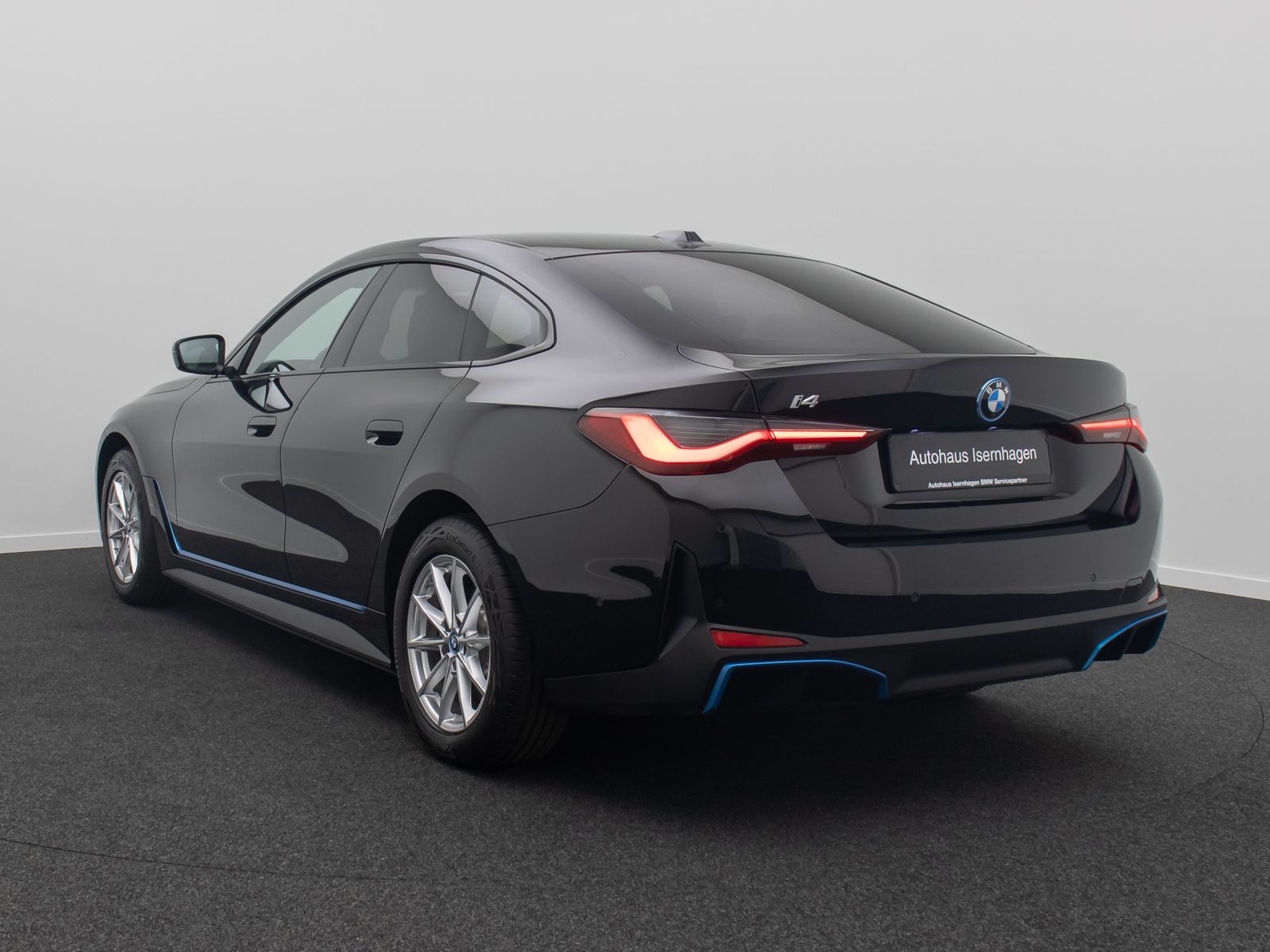 Fahrzeugabbildung BMW i4 eD40 GC Kamera HiFi GeschwindigReg Widscreen