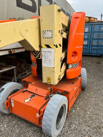 JLG E 300 AJP