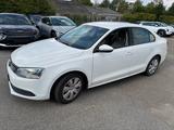 Volkswagen Jetta VI 2,0 D Comfortline Klima Navi Alus Euro5 - Volkswagen Jetta aus 2011 mit Diesel-Antrieb