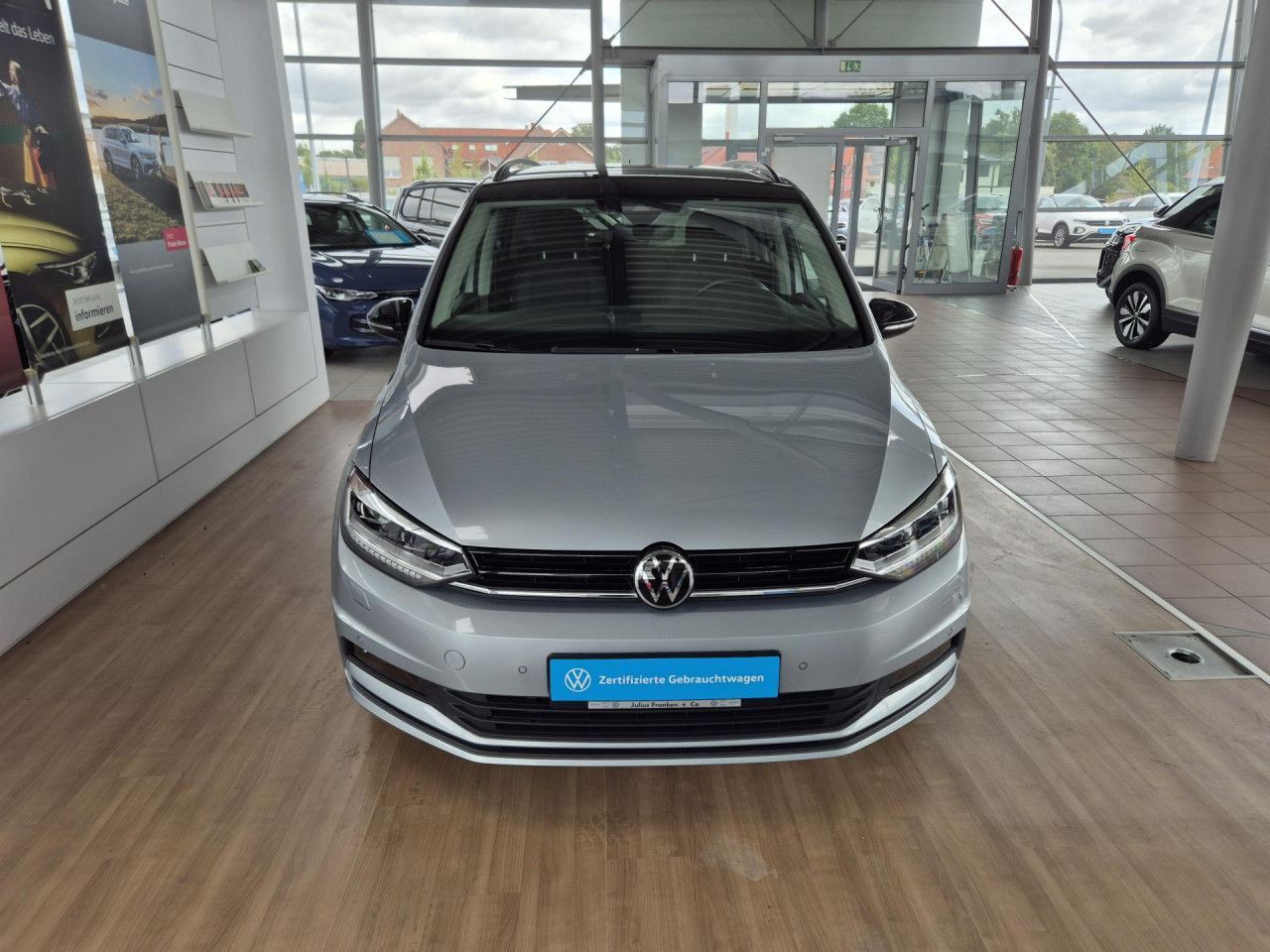 Volkswagen Touran Highline 2.0 TDI Black Style DSG KAMERA foto 5