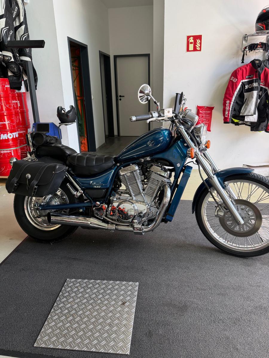 Suzuki VS 800 Intruder