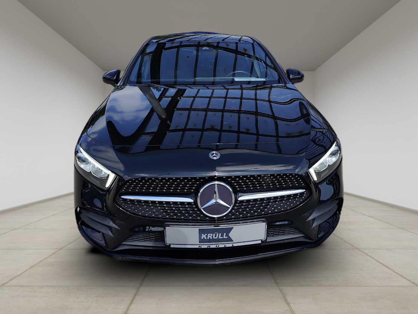 Mercedes-Benz A 200 AMG-Line Night-Paket+LED+LM