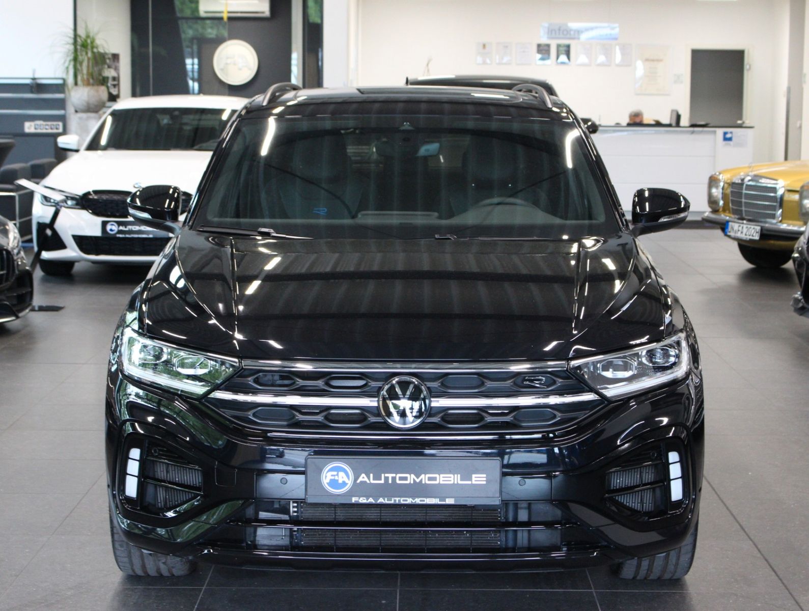Fahrzeugabbildung Volkswagen T-Roc 2.0 TSI DSG 4MOTION R*NP 68k