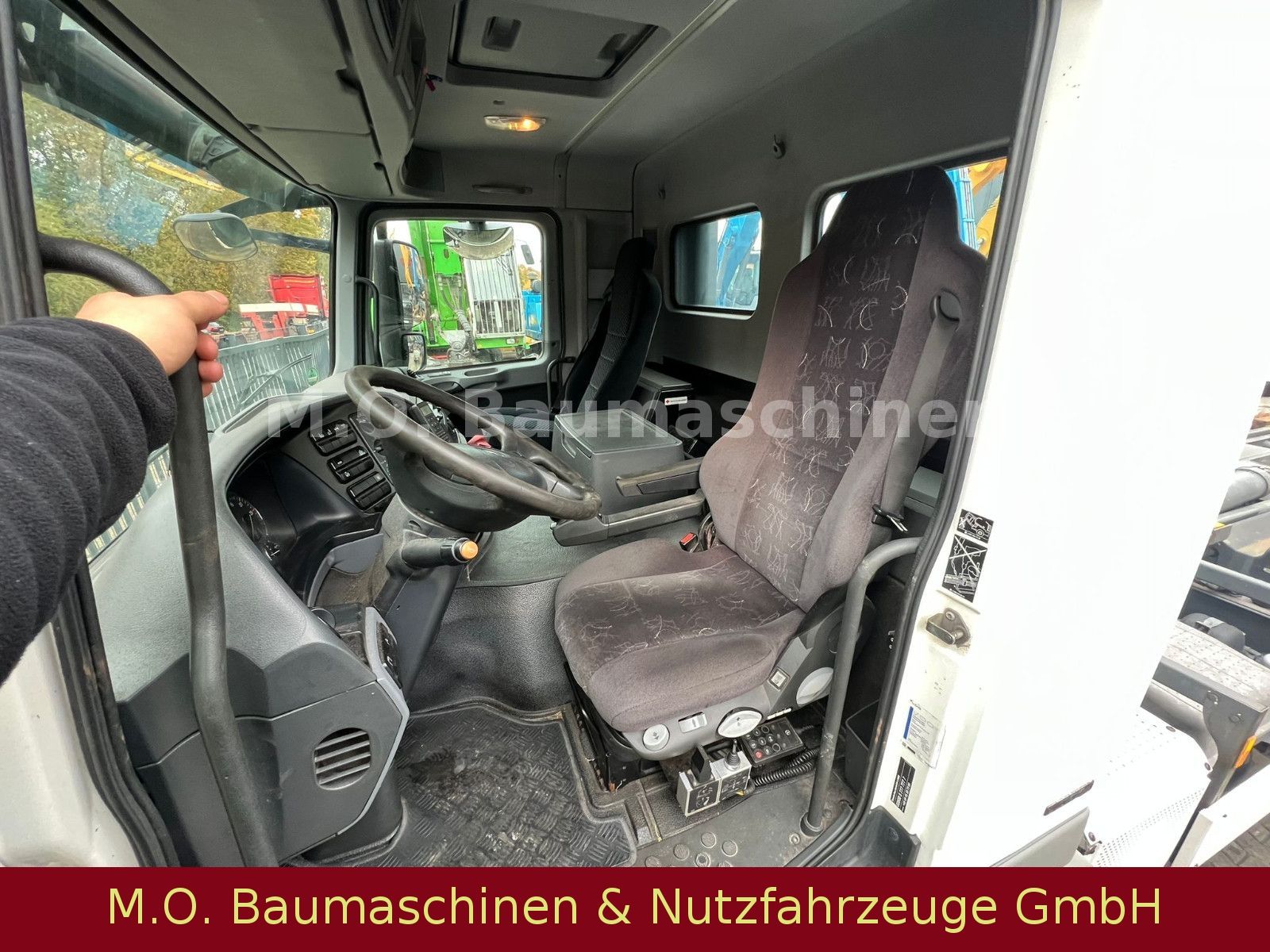 Fahrzeugabbildung Mercedes-Benz Actros 2541 /Meiller/ 6x2 / Euro 5 /