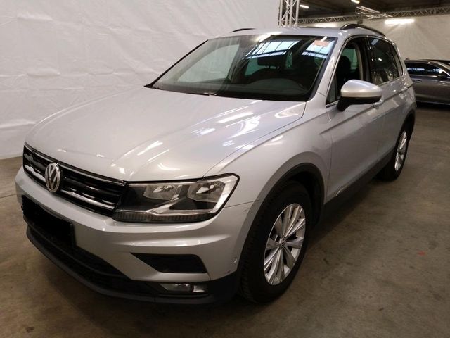 Volkswagen Tiguan DSG Comfortline ACC Leder Pano 360°Kamera