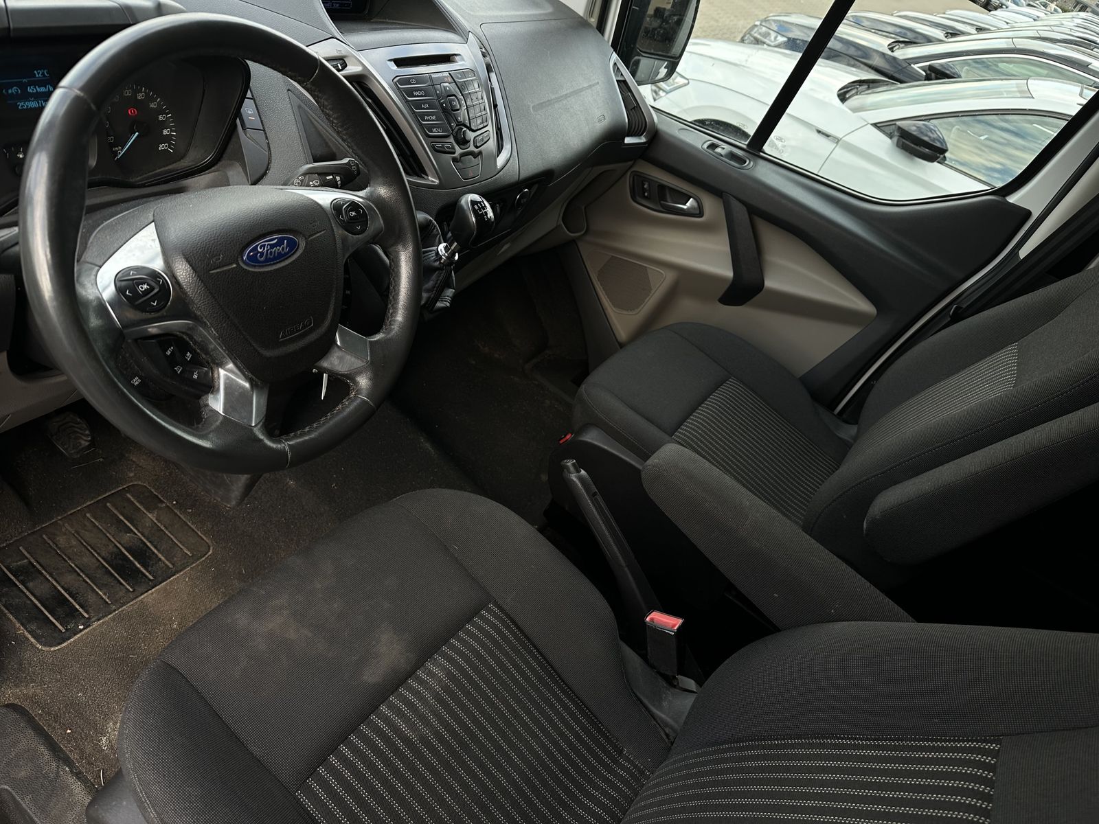 Fahrzeugabbildung Ford Tourneo Custom 300 L1 SHZ+PP+AHK+SH+BLUETOOTH+TE