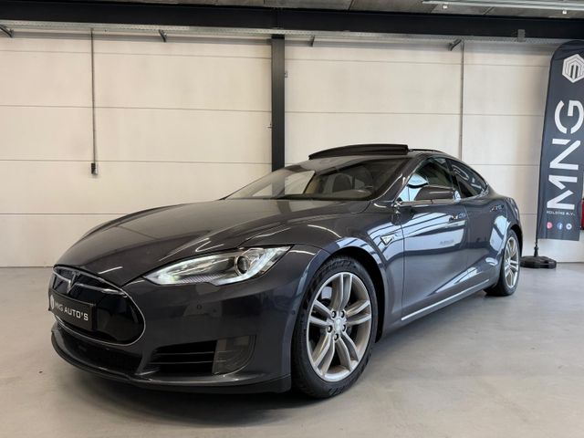 Tesla Model S 85 -