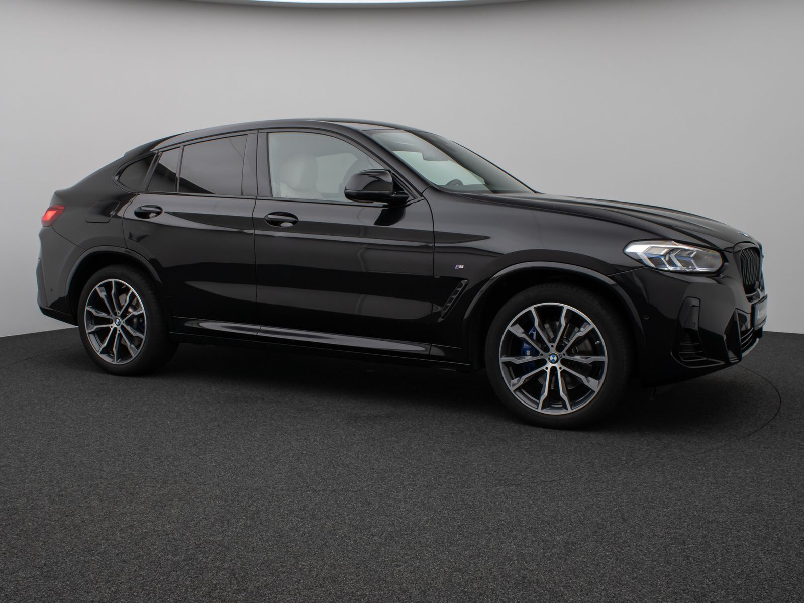Fahrzeugabbildung BMW X4 M40i Kamera Laser HUD DAB HiFi Komfort 20Zoll