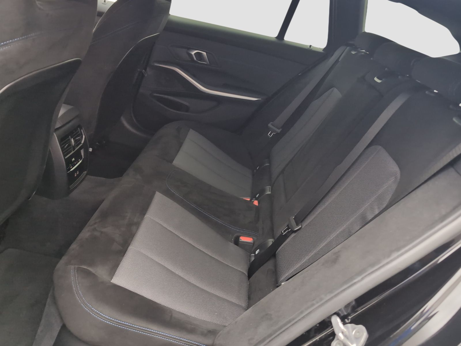 BMW 330 - Bild 9