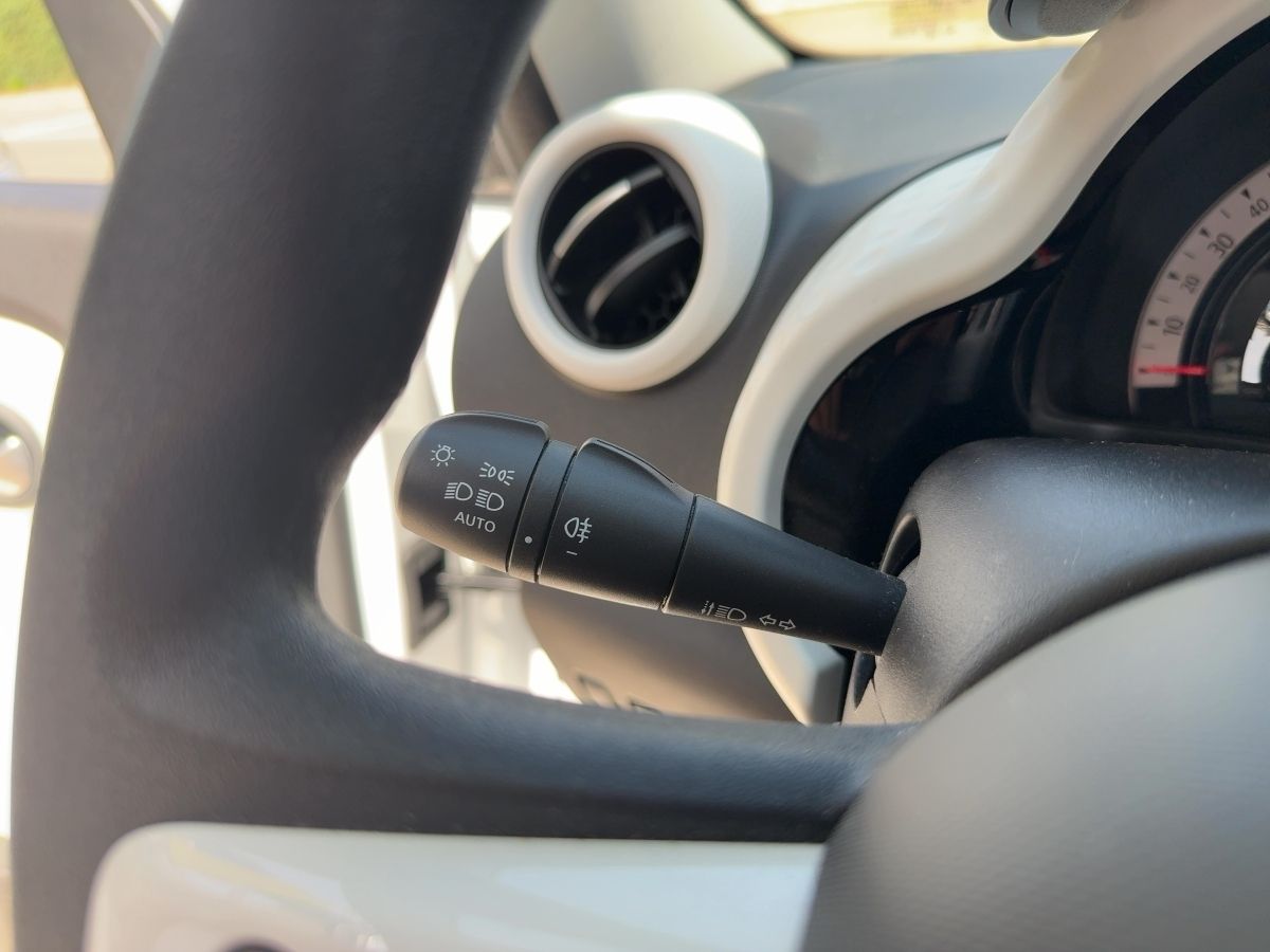 Fahrzeugabbildung Renault Twingo E-TECH ZEN Klima
