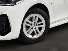 Fahrzeugabbildung BMW 218i Active Tourer M Sport -- AHK/Pano/HeadUp