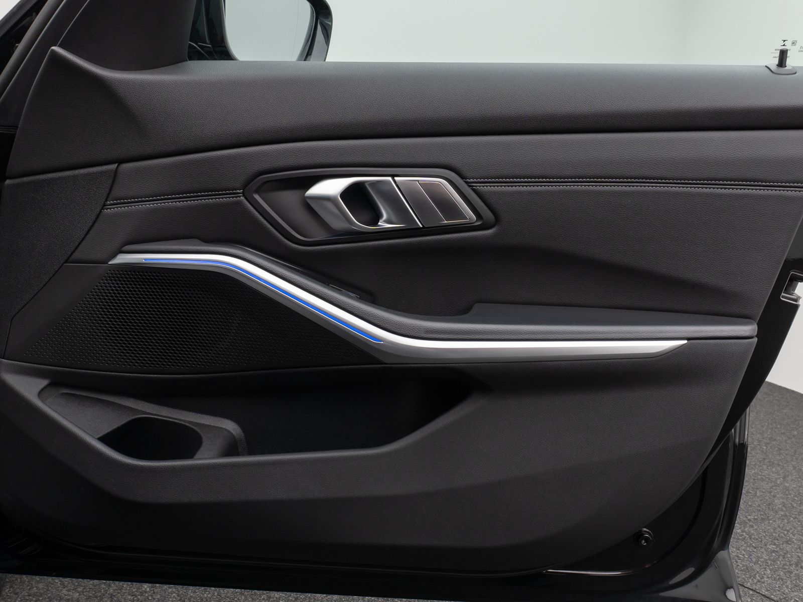 Fahrzeugabbildung BMW 330d xD SportLine Kamera CockPit+HUD Lordos LED