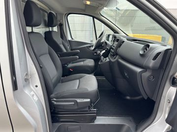 Renault Trafic - 10