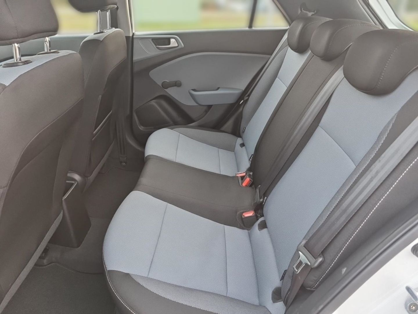 Fahrzeugabbildung Hyundai i20 1.2 Benzin M/T Tempomat, Allwetterreifen