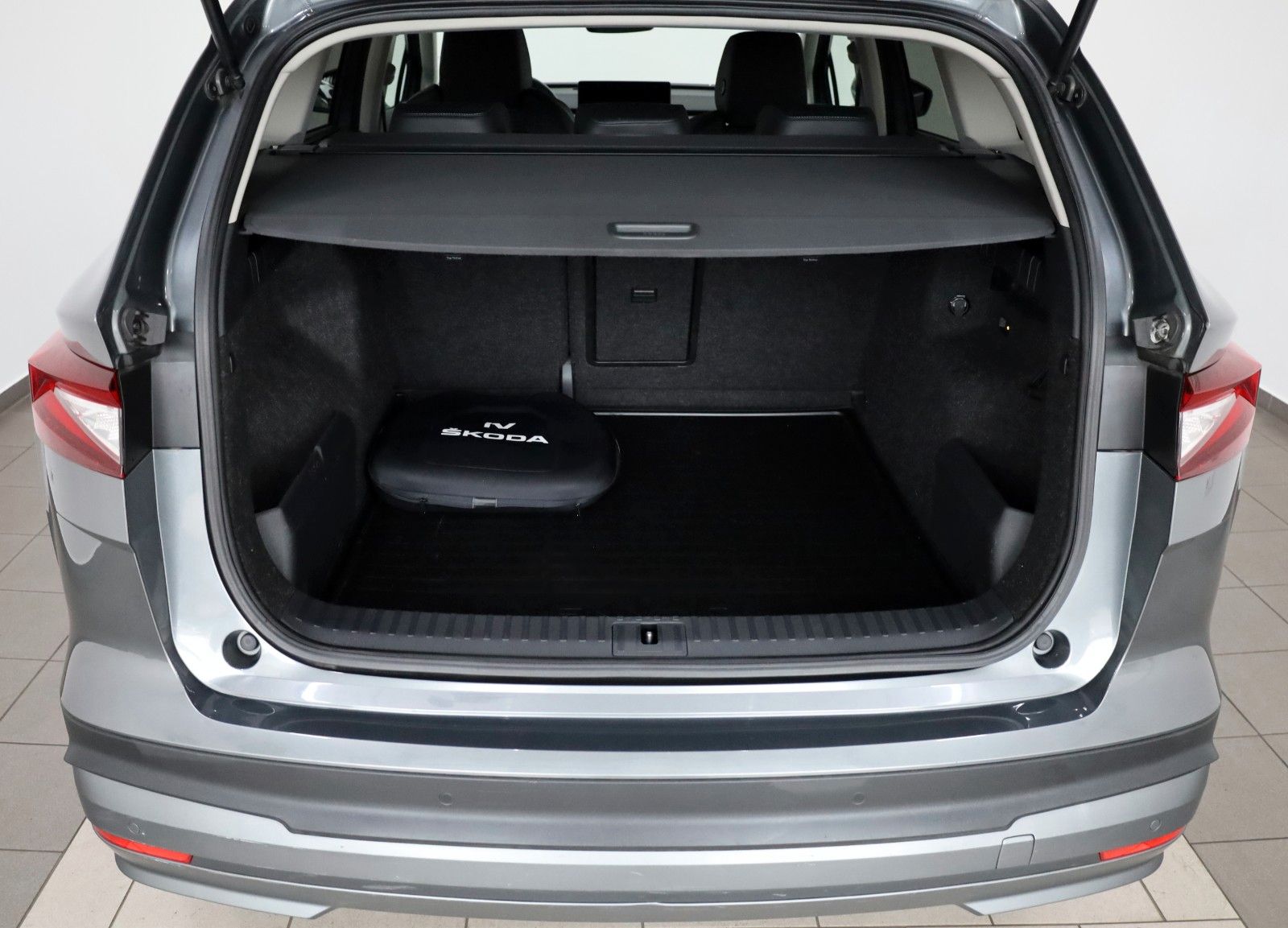 Fahrzeugabbildung SKODA Enyaq 80 Loft ,T.Leder,Navi,LED,SH,Kamera,AHK