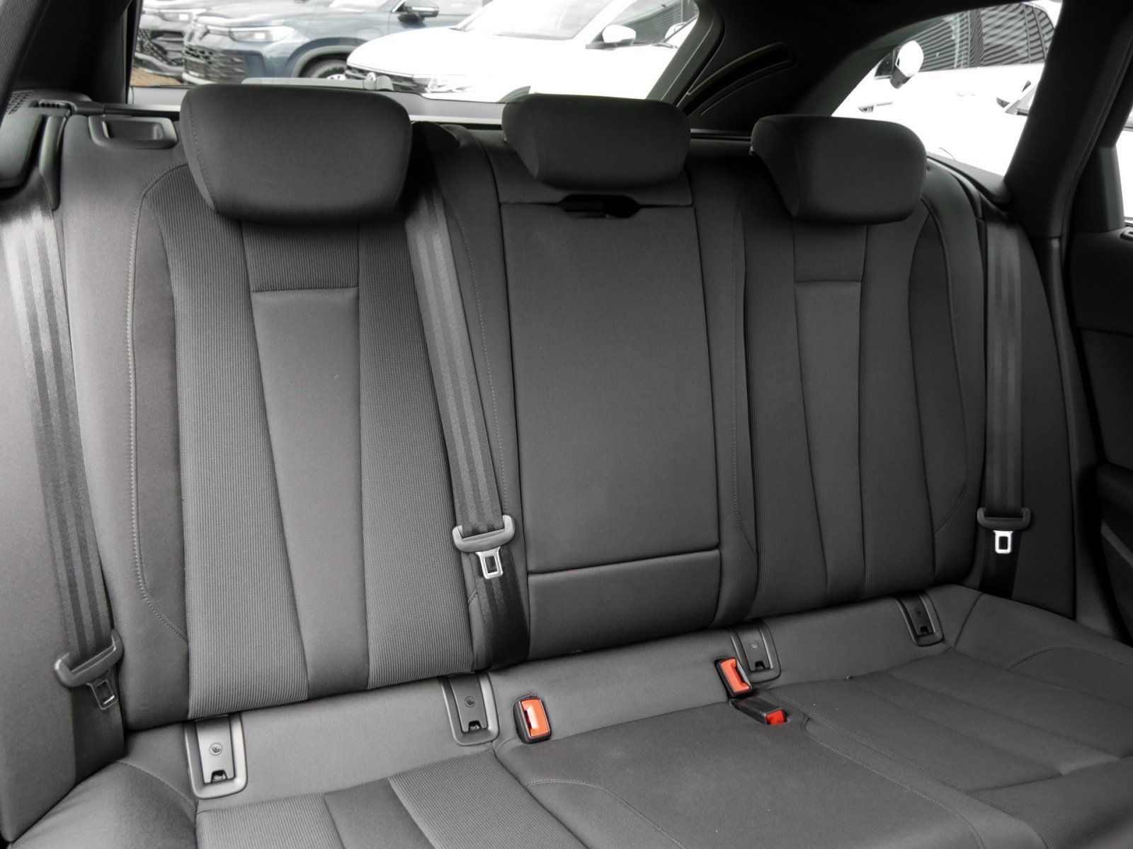 Audi A4 allroad 45 TFSI quattro AHK HUD PANO KAMERA M foto 5