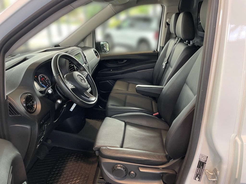 Fahrzeugabbildung Mercedes-Benz eVito 112 KA/L RFK, Navi, LED. Regal, TopLoad
