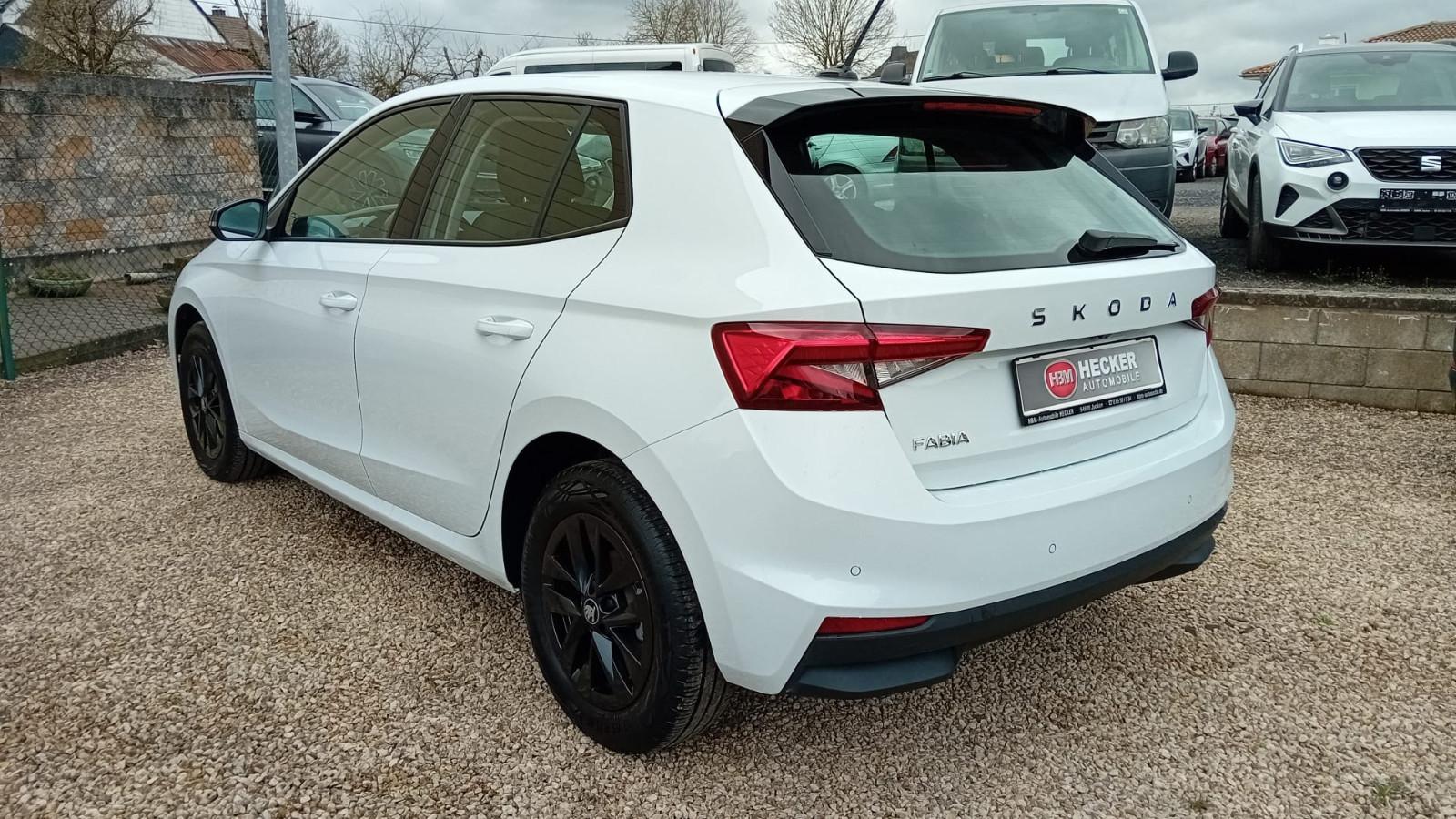 Skoda Fabia 95PS SE-Sport+LED+Sitzheizung+Alu+Kamera