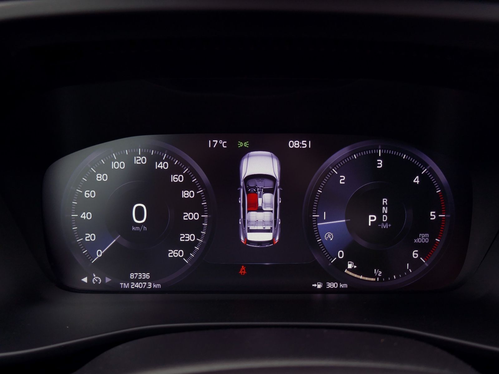 Fahrzeugabbildung Volvo XC40 D3 2WD Momentum Pro | LED AHK PDC GRA