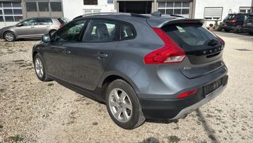 Volvo V40 Cross Country - 8