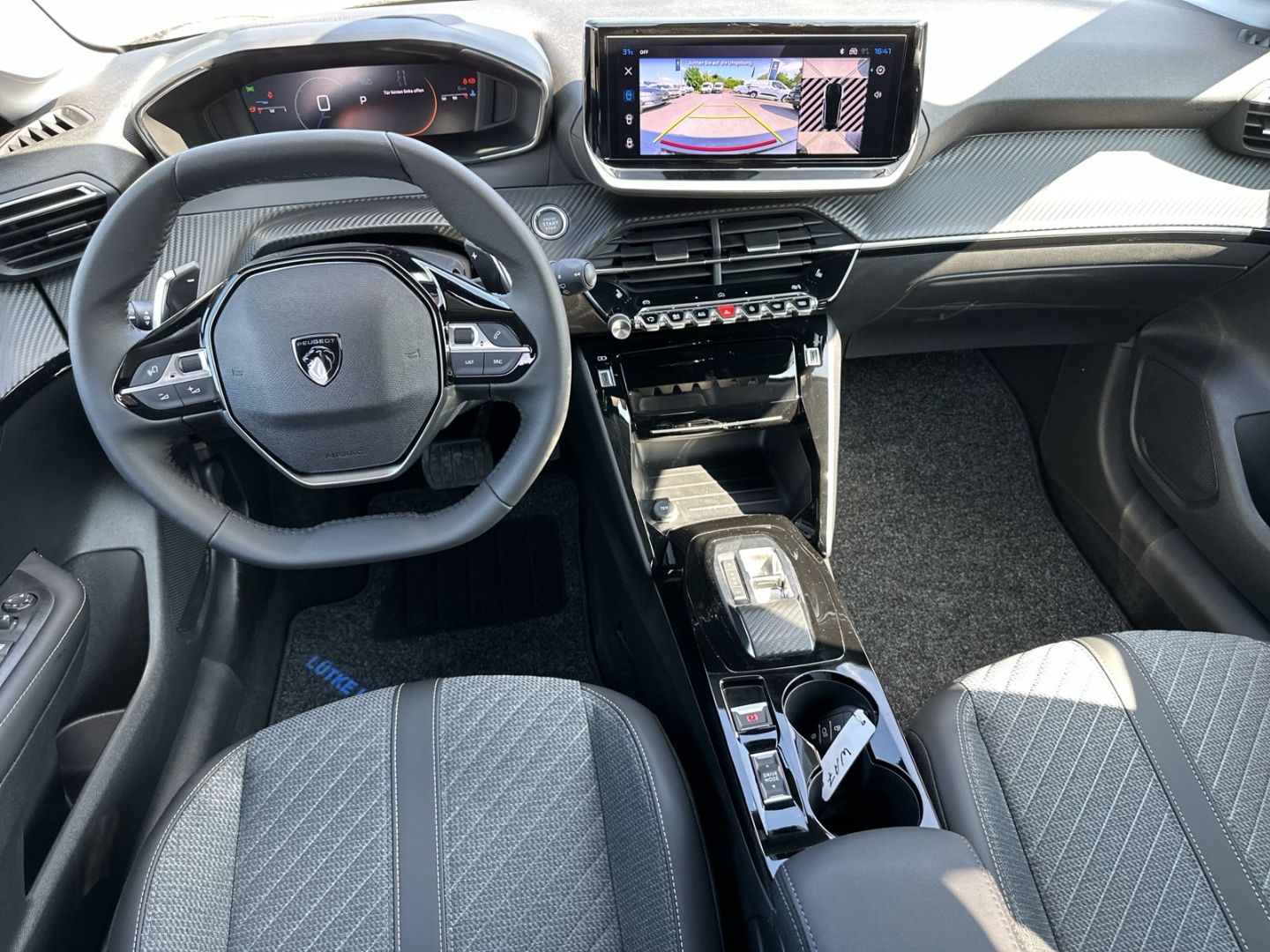 Fahrzeugabbildung Peugeot 208 Allure Hyb. 110 e-DSC6 LED ACC  CarPlay SHZ