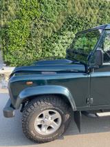 Land Rover Defender 110 TD4 Station Wagon E E - Land Rover Defender Gebrauchtwagen in München
