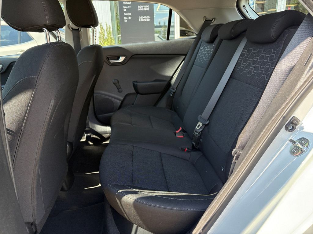 Fahrzeugabbildung Kia Rio 1.2 Edition 7