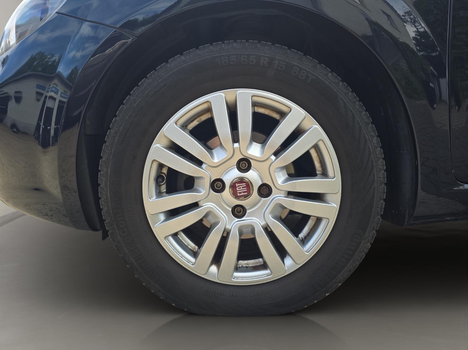 Fiat Punto Lounge SHZ PDC Navi GJR & TÜV NEU AHK