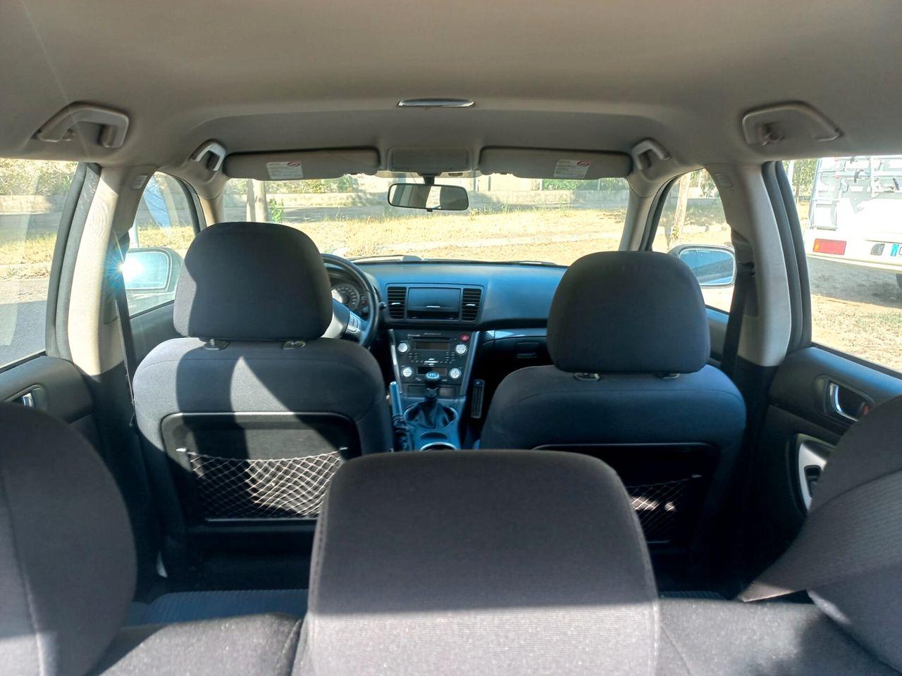 Subaru Legacy 2009 — photo 11