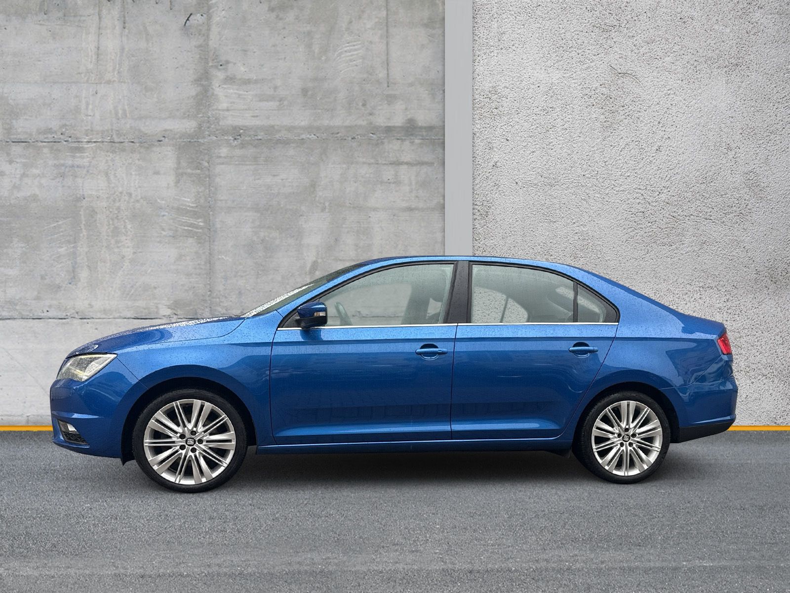 Fahrzeugabbildung SEAT Toledo 1.0 TSI Xcellence Navi PDC GRA
