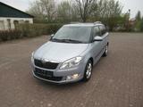 Skoda Fabia Combi Edition 1,2 TSI SHZ KLIMAAUTO PDC - Skoda Fabia aus 2011: Kombi