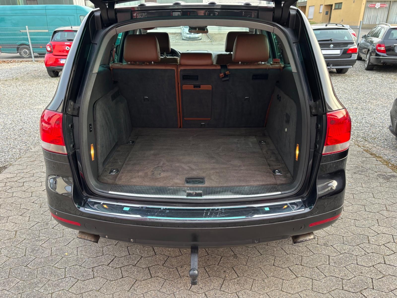 Volkswagen Touareg 2005 — photo 29