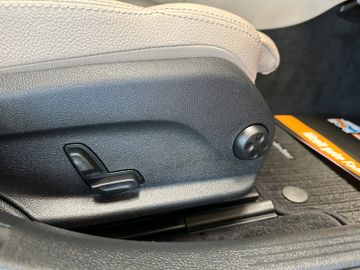 MYAUTOCENTER – Gebraucht- und Jahreswagen mit Werkstattservice in Pfaffenhofen Mercedes-Benz C 180 *Tempo*Navi*Avantgarde*Totwinkel*