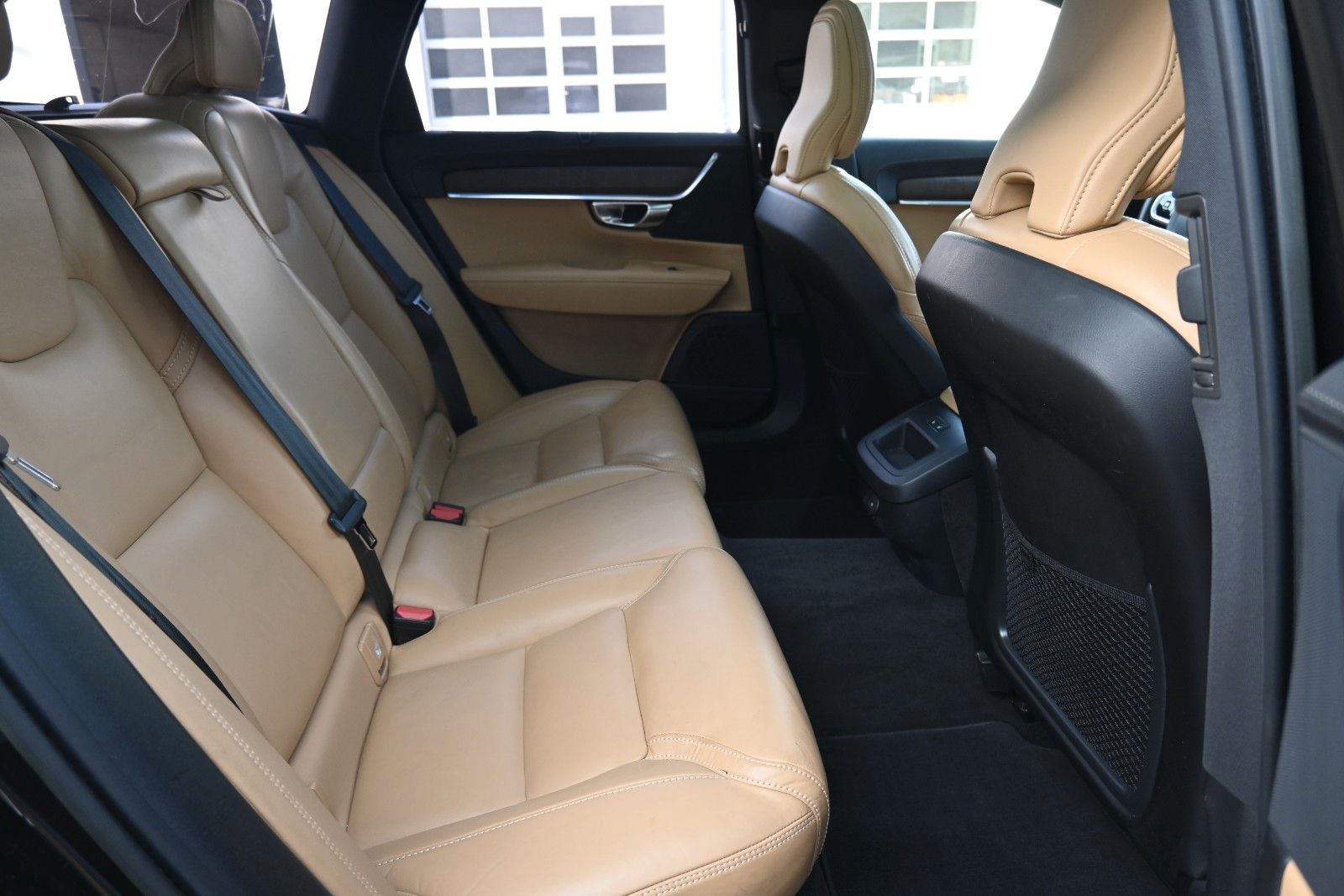 Fahrzeugabbildung Volvo V90 B4 D Plus Bright*STDHZG*360°*PANO*ACC*AHK