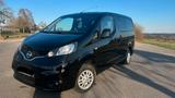 Nissan NV200 - schwarze Nissan NV200