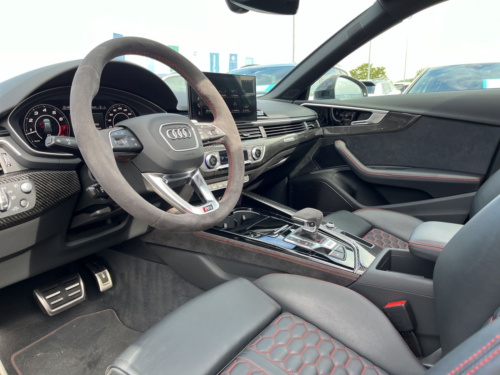 Audi RS4 - Bild 21