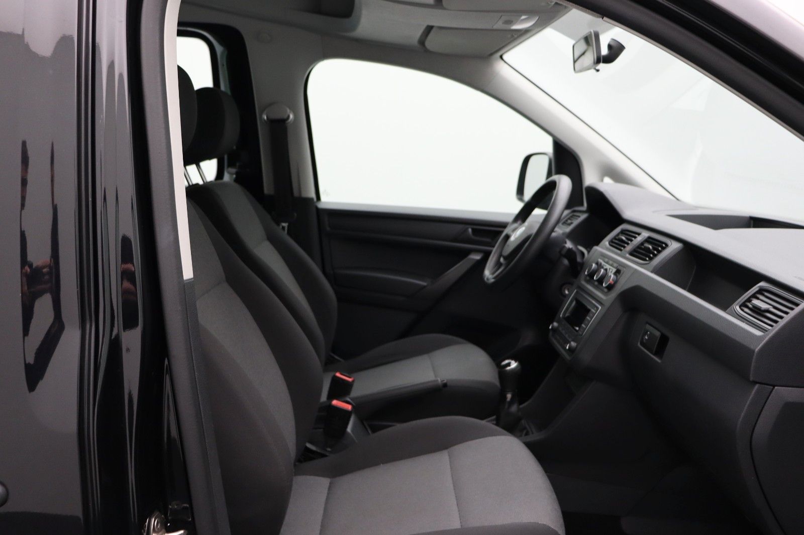 Fahrzeugabbildung Volkswagen Caddy 2.0 Kombi BMT