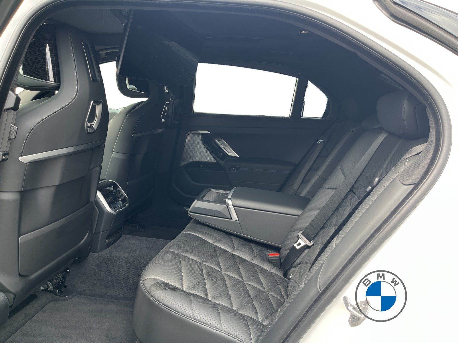 BMW 740d xDrive M Sport 21" Pano Sky Fond TV Standhz foto 15