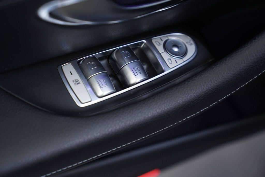 Mercedes Benz E 200