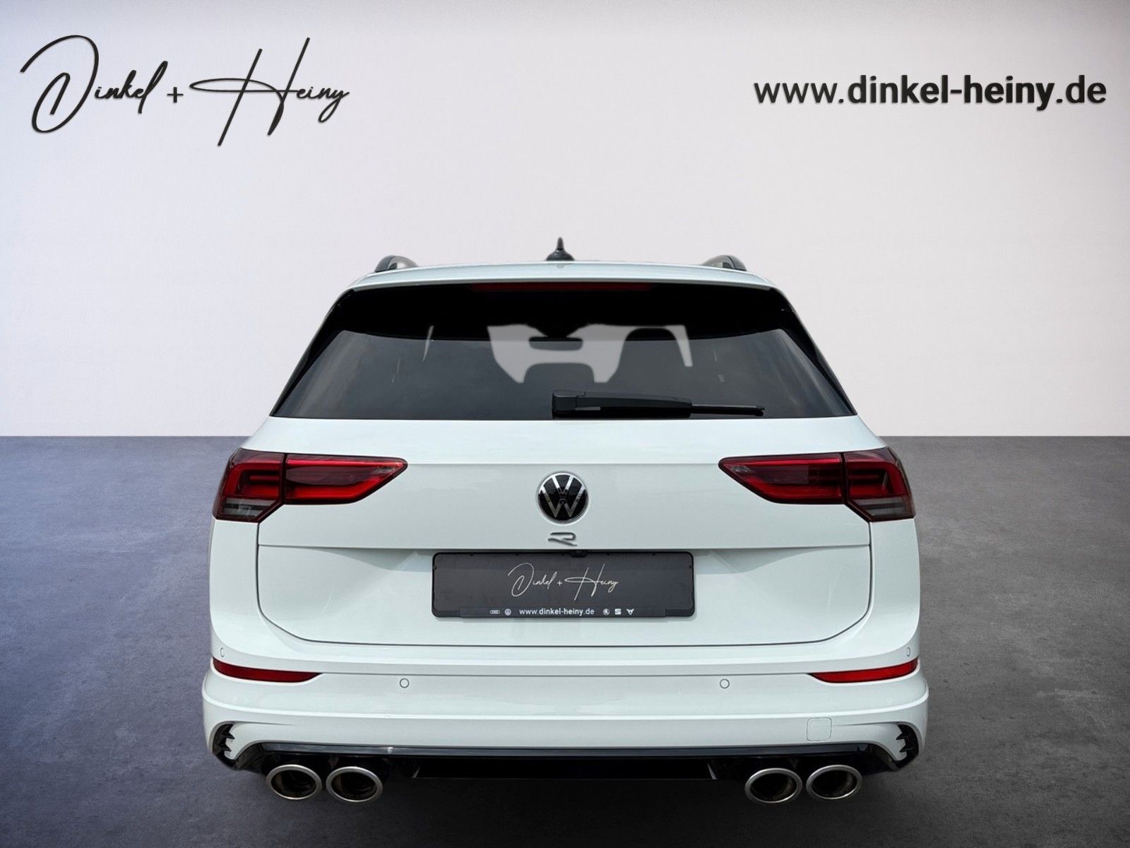 Fahrzeugabbildung Volkswagen Golf VIII Variant R 4Motion 2.0 TSI