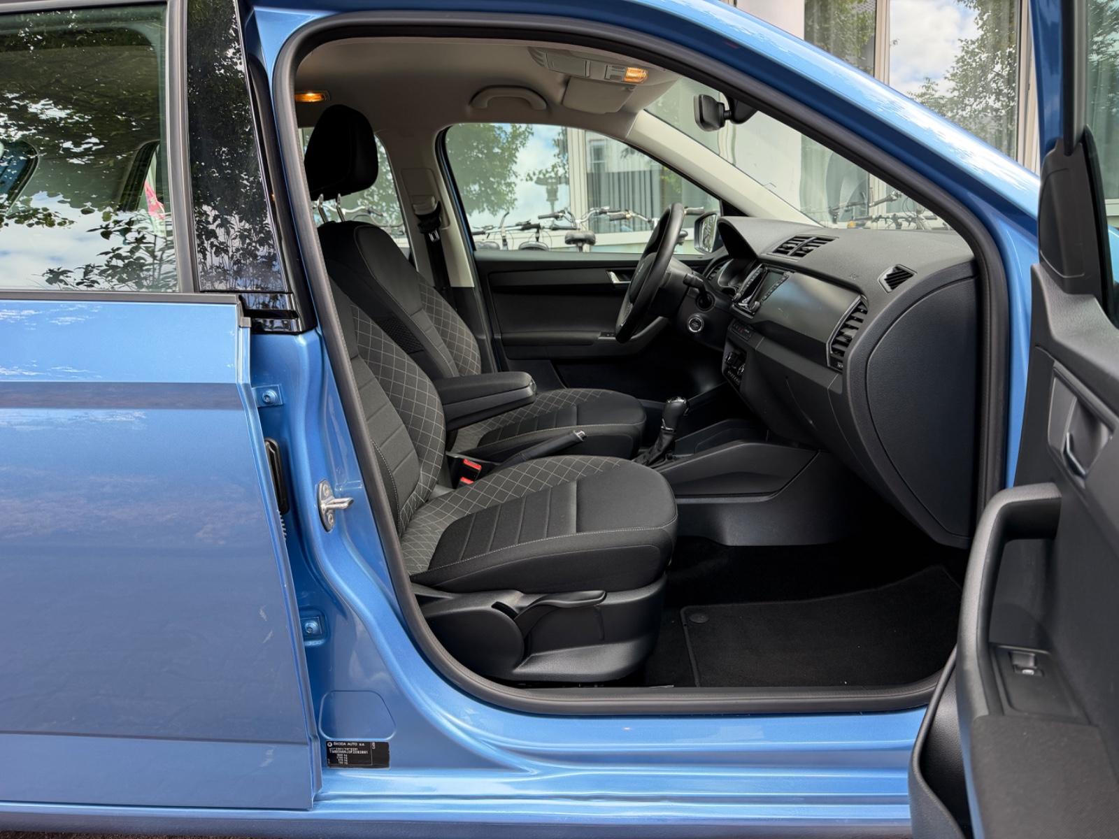 Skoda FabiaStyle/Klima.A/Sitz-H/PDCx2/Garantie/Tüv-Neu