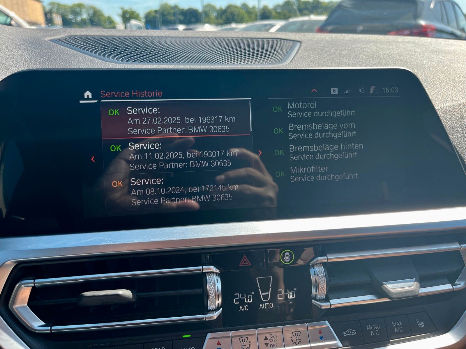 Fahrzeugabbildung BMW 320d Sport-Aut. M SPORTPAKET Navi Leder AHK LED