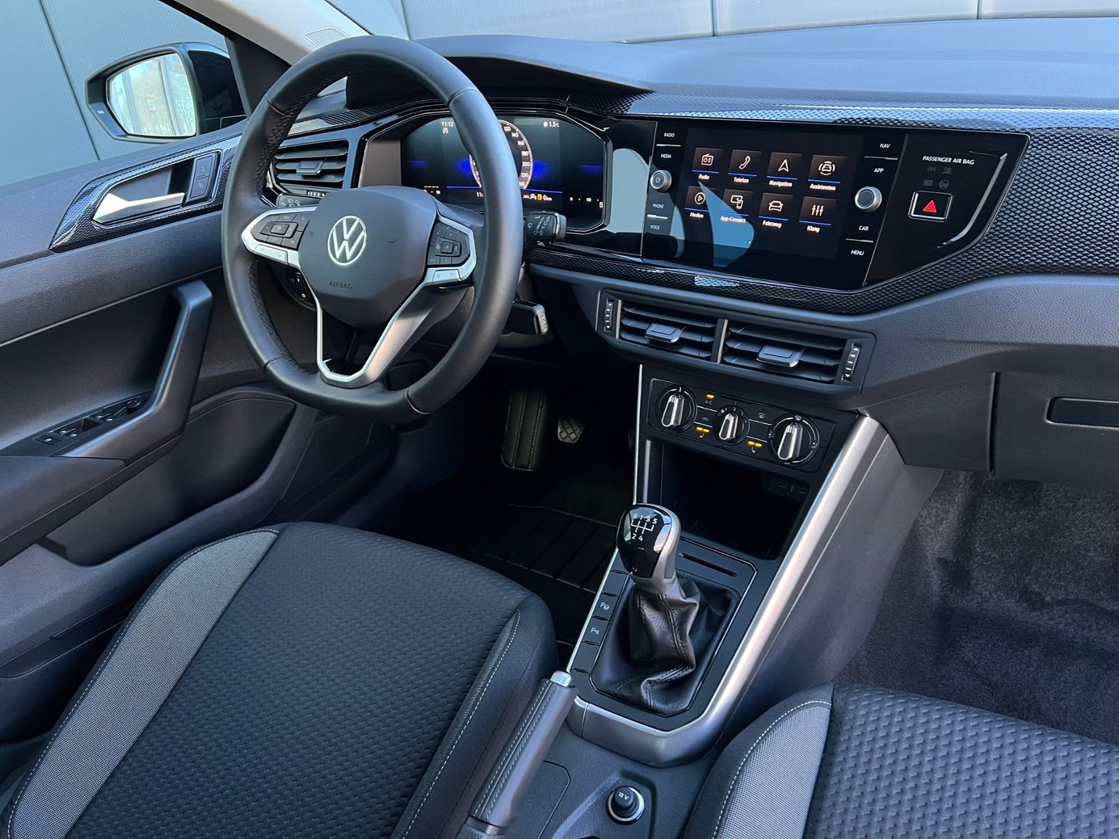 Fahrzeugabbildung Volkswagen Polo Life 1.0 TSI *LED, Klima, Sitzhzg., App-Con